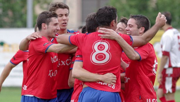 Los jugadores celebran uno de los goles